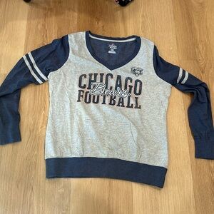 Chicago bears long sleeve t-shirt with hand pouch/pocket